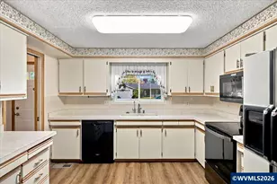 4708 Indiana Ave NE, Salem, OR 97305 - Photo 17