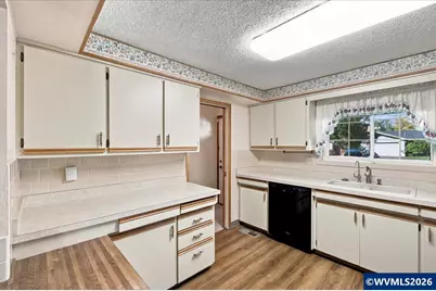 4708 Indiana Av NE, Salem, OR 97305 - Photo 15