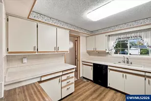 4708 Indiana Ave NE, Salem, OR 97305 - Photo 15