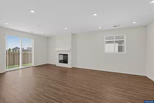 1088 Cardinal St, Woodburn, OR 97071 - Photo 25