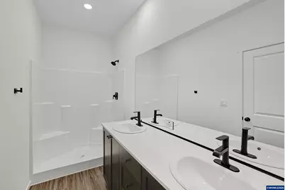 1088 Cardinal St, Woodburn, OR 97071 - Photo 11