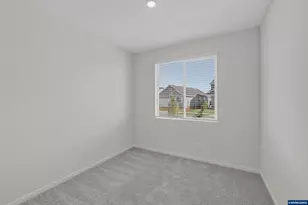 1088 Cardinal St, Woodburn, OR 97071 - Photo 13