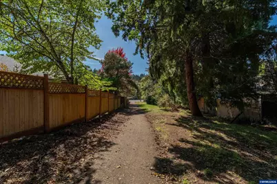 2620 NW Ginseng Pl, Corvallis, OR 97330 - Photo 31