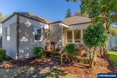 1162 SE Lyle St, Dallas, OR 97338 - Photo 5