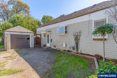 1162 SE Lyle St, Dallas, OR 97338 - Photo 3