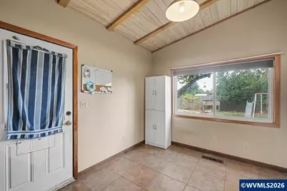 404 36th Av NE, Salem, OR 97301 - Photo 13