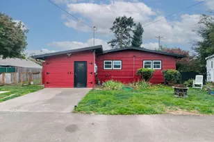 404 36th Ave NE, Salem, OR 97301 - Photo 1
