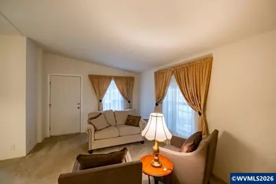 612 N Cascade Dr #76, Woodburn, OR 97071 - Photo 5