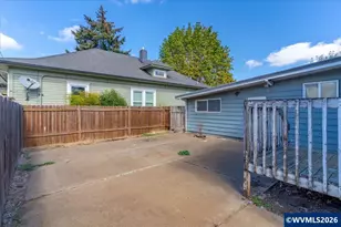 991 SE Lyle St, Dallas, OR 97338 - Photo 11