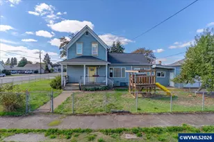 991 SE Lyle St, Dallas, OR 97338 - Photo 3
