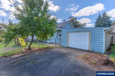991 SE Lyle St, Dallas, OR 97338 - Photo 5