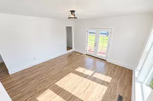 303 W Water St, Stayton, OR 97383 - Photo 11