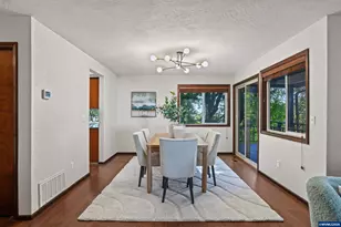 1156 NW Charlemagne Pl, Corvallis, OR 97330 - Photo 7