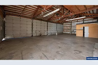 38140 Weirich Dr, Lebanon, OR 97355 - Photo 3