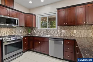 2128 Bruce St NE, Salem, OR 97301 - Photo 17