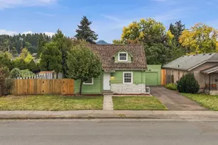 1923 Long St, Sweet Home, OR 97386 - Photo 5