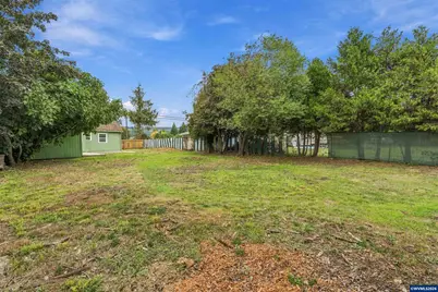 1923 Long St, Sweet Home, OR 97386 - Photo 27