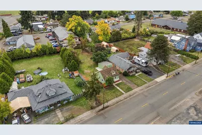 1923 Long St, Sweet Home, OR 97386 - Photo 33