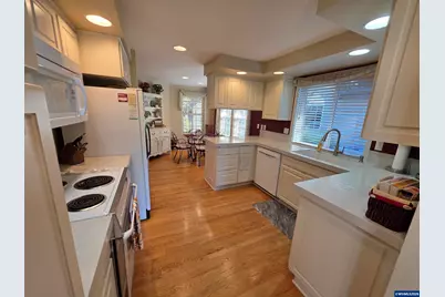 6425 Castle Lake Ct N, Keizer, OR 97303 - Photo 17