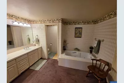 6425 Castle Lake Ct N, Keizer, OR 97303 - Photo 33