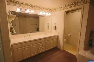 6425 Castle Lake Ct N, Keizer, OR 97303 - Photo 37