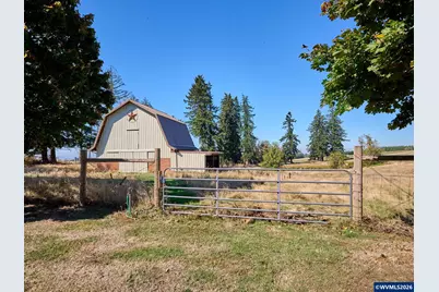 1060 Silver Falls Dr NE, Silverton, OR 97381 - Photo 15
