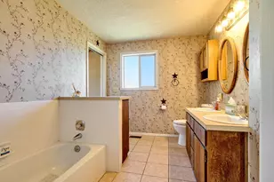 1060 Silver Falls Dr NE, Silverton, OR 97381 - Photo 45