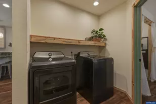 140720 Crescent Moon Dr, Crescent Lake, OR 97733 - Photo 13
