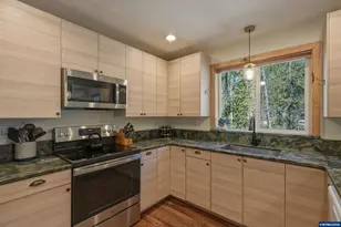 140720 Crescent Moon Dr, Crescent Lake, OR 97733 - Photo 5