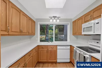 1223 Karen Wy NW, Salem, OR 97304 - Photo 5