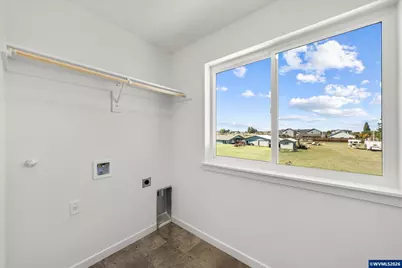 1524 Brown St, Woodburn, OR 97071 - Photo 23