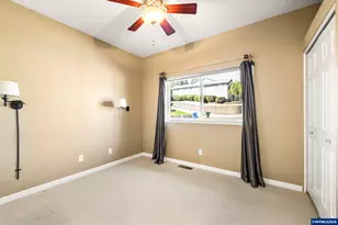 1210 Chatnicka St NW, Salem, OR 97304 - Photo 25