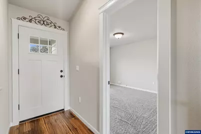 197 NW Bonanza Av, Dallas, OR 97338 - Photo 7