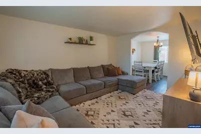 3382 NE Clearwater Dr, Albany, OR 97321 - Photo 13
