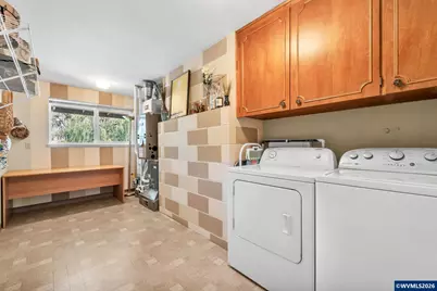 1922 NW Springhill Dr, Albany, OR 97321 - Photo 23