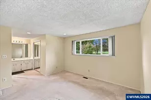 1922 NW Springhill Dr, Albany, OR 97321 - Photo 15