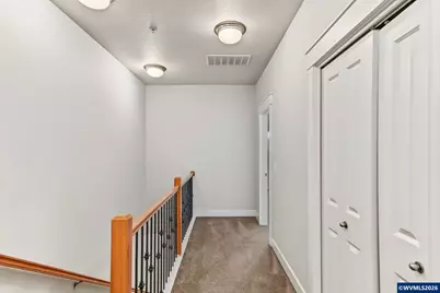 211 Silver (2H) St, Silverton, OR 97381 - Photo 25