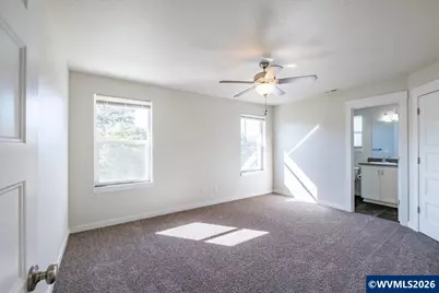 60 N 8th St, Lebanon, OR 97355 - Photo 11