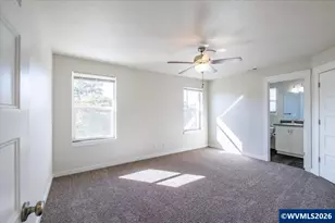 60 N 8th St, Lebanon, OR 97355 - Photo 11