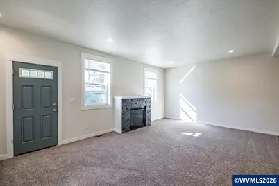 60 N 8th St, Lebanon, OR 97355 - Photo 9