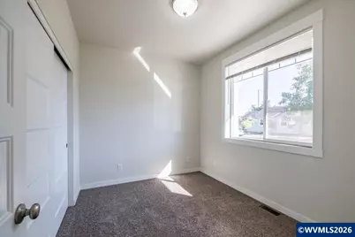 60 N 8th St, Lebanon, OR 97355 - Photo 15