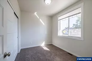 60 N 8th St, Lebanon, OR 97355 - Photo 15
