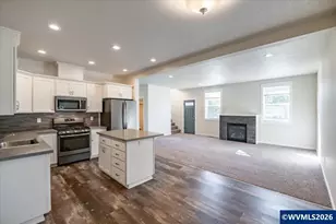 60 N 8th St, Lebanon, OR 97355 - Photo 7