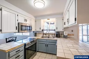 4915 Wagon Rim Ct SE, Salem, OR 97317 - Photo 7