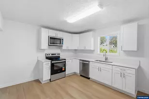 920 Baxter Rd SE, Salem, OR 97306 - Photo 9