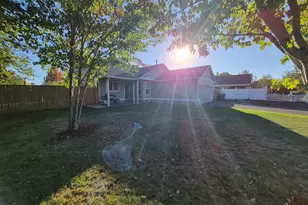 1023 Randall Way, Independence, OR 97351 - Photo 21