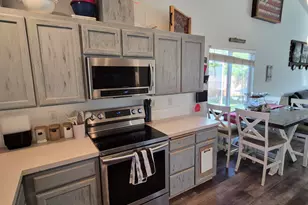 1023 Randall Way, Independence, OR 97351 - Photo 9