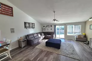 1023 Randall Way, Independence, OR 97351 - Photo 5