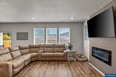 5633 Earth Pl NE, Salem, OR 97305 - Photo 9