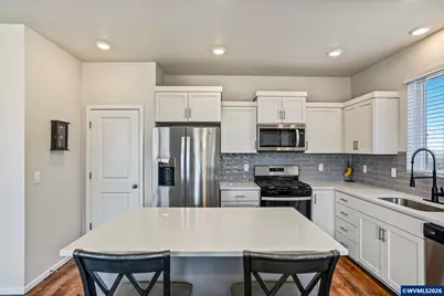 5633 Earth Pl NE, Salem, OR 97305 - Photo 15
